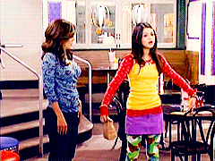 Alex Russo Changing Clothes Spell GIF - Alex Russo Changing Clothes Spell I Wish I Had A Tool To Get Me Ready For School GIFs