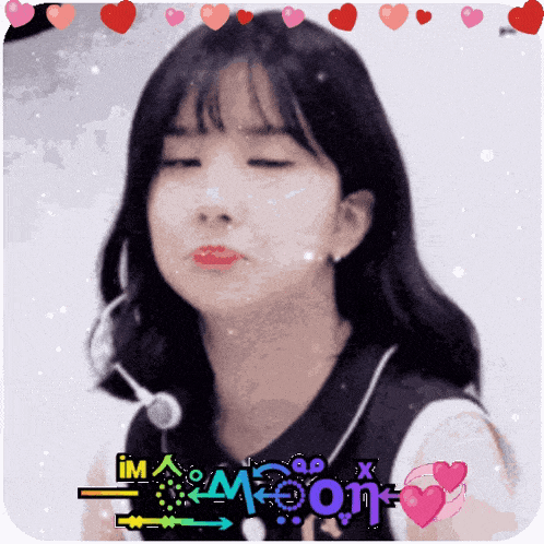 a picture of a girl with hearts around her and the words im moon