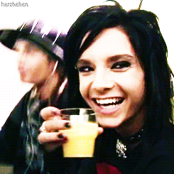 Laugh Tom Kaulitz GIF - Laugh Tom Kaulitz Tokio Hotel GIFs