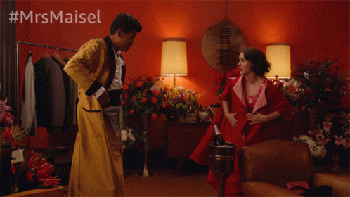 Outfit Reveal GIF - Outfit Reveal Impressed GIFs