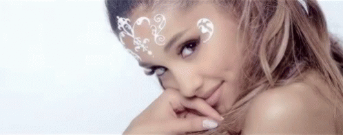 Ariana Grande Wink GIF - Ariana Grande Wink Smile GIFs