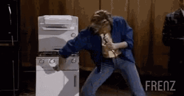 Hissnande Oven GIF - Hissnande Oven GIFs