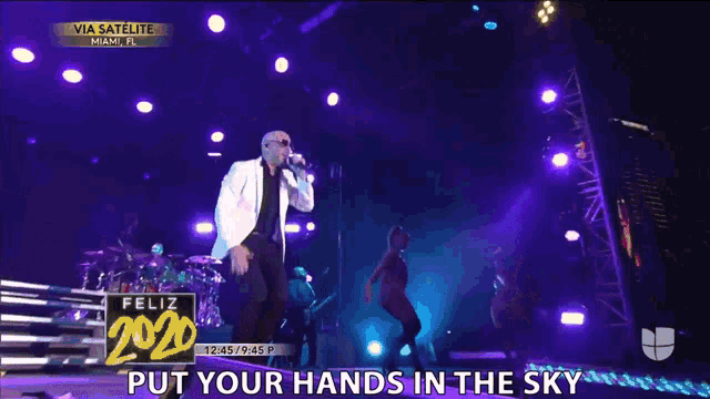 Put Your Hands In The Sky Manos Arriba GIF - Put Your Hands In The Sky Manos Arriba Hands Up GIFs