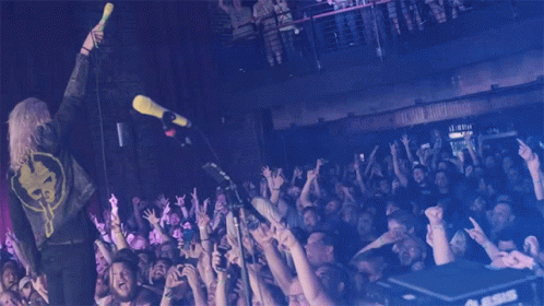 Sing With Me Sing Along GIF - Sing With Me Sing Along Crowded GIFs
