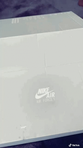 Nike Air Bag GIF - Nike Air Bag Diy GIFs