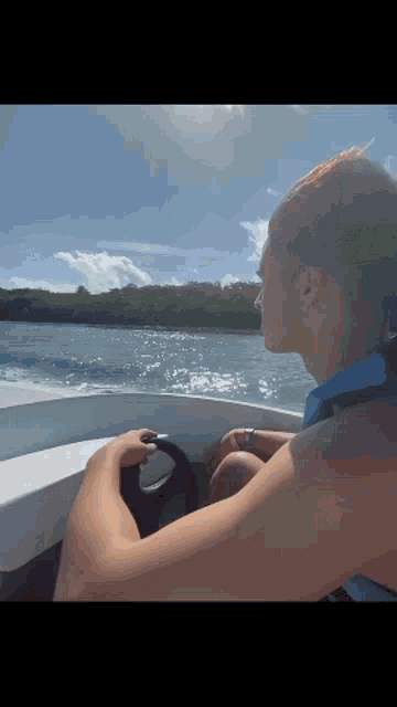 João Guilherme Driving GIF - João Guilherme Driving Sea GIFs