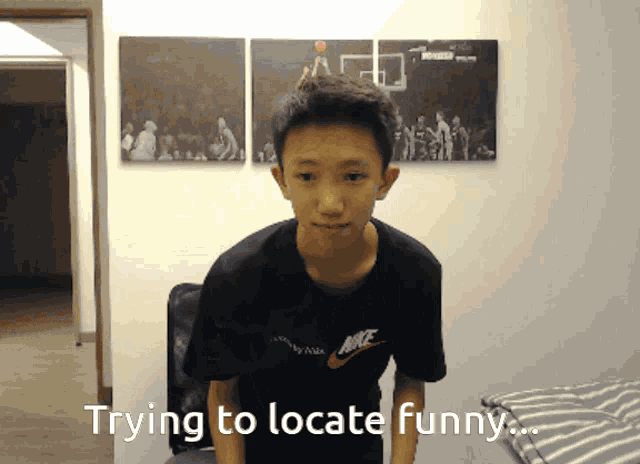 Trying To Locate Funny Penga GIF - Trying To Locate Funny Penga Funny Not Located GIFs