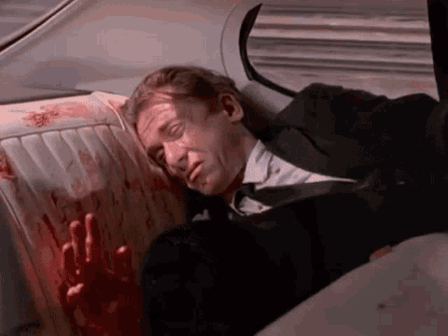 Tim Roth Reservoir Dogs GIF - Tim Roth Reservoir Dogs Crying GIFs