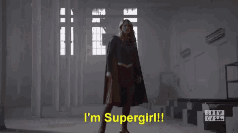 a woman in a supergirl costume says " i 'm supergirl !!! "