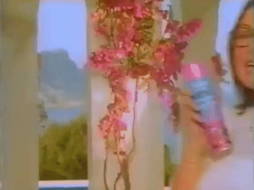 Nana Mouskouri Wizard GIF - Nana Mouskouri Wizard Eyeglasses GIFs