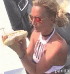 Britney Spears Eating GIF - Britney Spears Eating Hungry GIFs