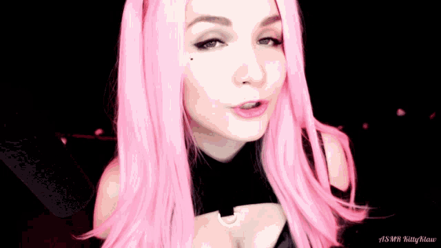 Asmr Kittyklaw Asmr Girl GIF - Asmr Kittyklaw Asmr Girl Pink Hair GIFs