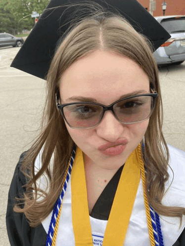 Graduation GIF - Graduation GIFs