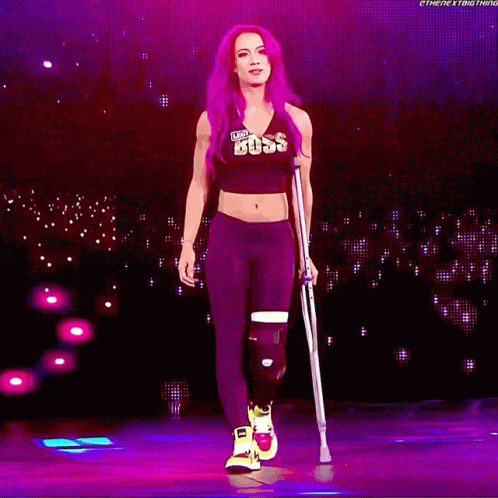 Sasha Banks Crutches GIF - Sasha Banks Crutches Crutch GIFs