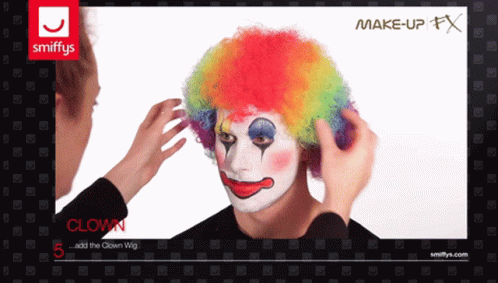 Clown Guyputtingonclownmakeup GIF - Clown Guyputtingonclownmakeup Clownmakeup GIFs
