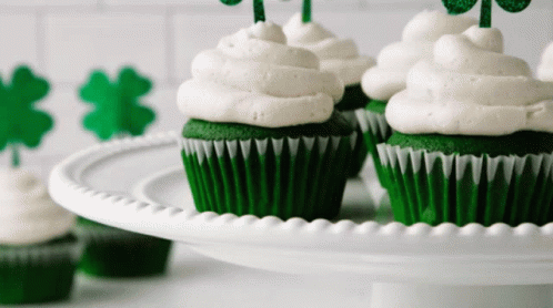 Green Velvet Cupcakes St Patricks Day GIF - Green Velvet Cupcakes St Patricks Day Cupcakes GIFs