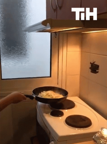 Cooking Flip GIF - Cooking Flip Pan Flip GIFs