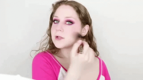 Lillee Jean Makeup GIF - Lillee Jean Makeup Application GIFs