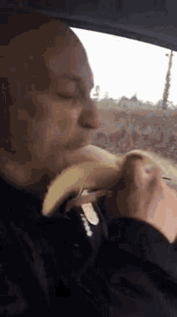 Banana Blow Job GIF - Banana Blow Job Eating GIFs