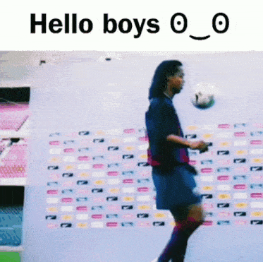 Ronaldinho Juggling GIF - Ronaldinho Juggling GIFs