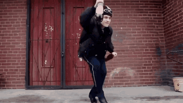 Dance Moves GIF - Dance Moves Grooving GIFs