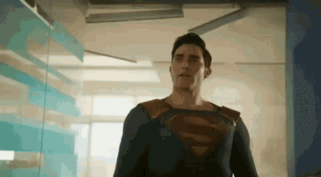 Tyler Hoechlin Superman GIF - Tyler Hoechlin Superman Man Of Steel GIFs