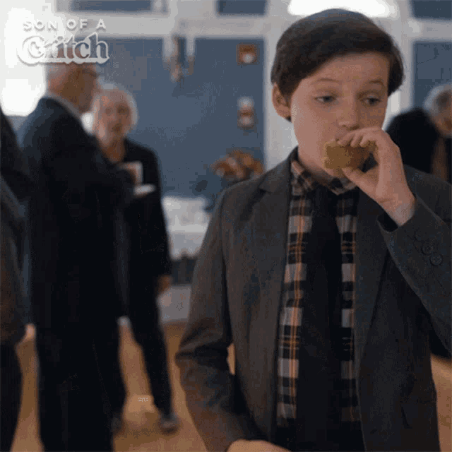 Eating Mark GIF - Eating Mark Son Of A Critch GIFs