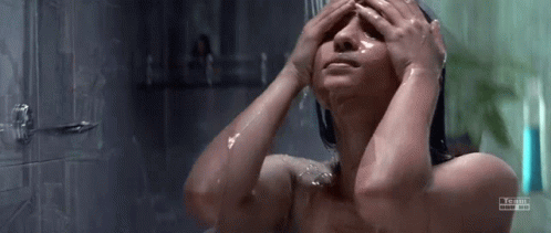 Antaheen Radhika Apte GIF - Antaheen Radhika Apte Shower Time GIFs