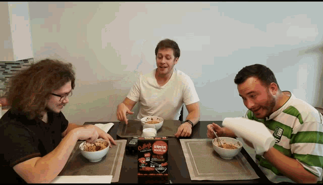 Spicytom Eating GIF - Spicytom Eating Cant Handle GIFs