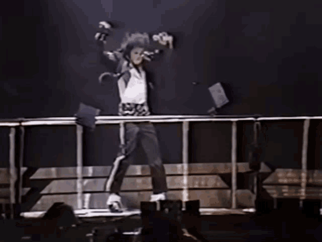 Michael Jackson Mandando Ver GIF - Michael Jackson Mandando Ver Passin Brabo GIFs