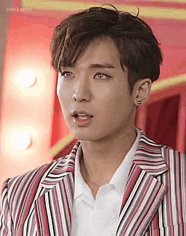Pentagon Yuto GIF