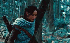 Katniss Hunting GIF - Katniss Hunting Catchingfire GIFs