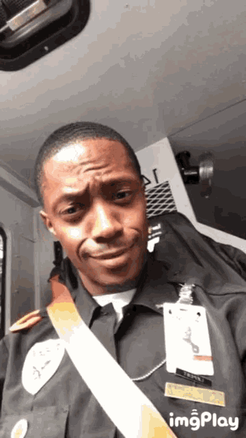 a man in a uniform with a name tag that says ' jerry ' on it