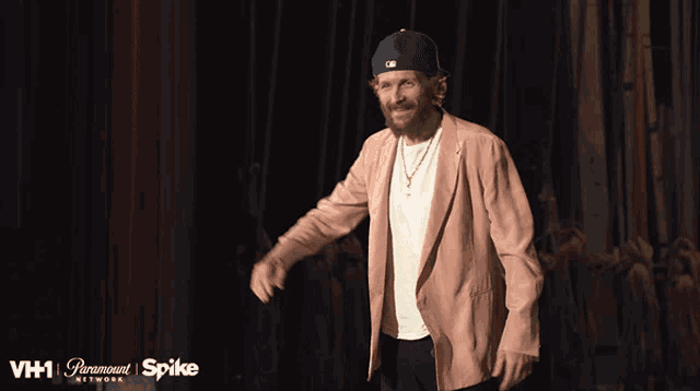 Vh1 Wave GIF - Vh1 Wave Hat GIFs