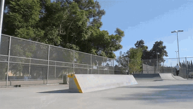 Wall Hop Skate GIF - Wall Hop Skate Skateboard GIFs