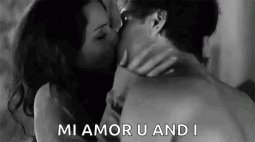 Mi Amor U And I Kiss GIF - Mi Amor U And I Kiss Make Out GIFs