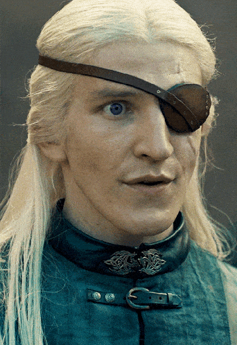 Ewan Mitchell Violet Eye GIF - Ewan Mitchell Violet Eye Aemond Targaryen GIFs