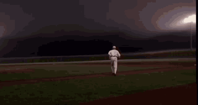 Is This Heaven Ray Liotta GIF - Is This Heaven Ray Liotta Field Of Dreams GIFs