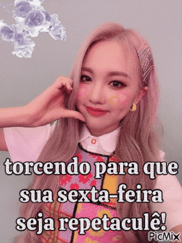 a picture of a girl with the words torcendo para que sua sexta-feira seja repetacule written on it