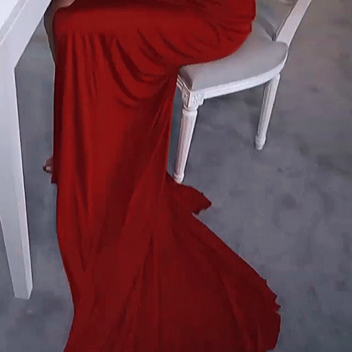 Bella Hadid Red Carpet GIF - Bella Hadid Red Carpet GIFs