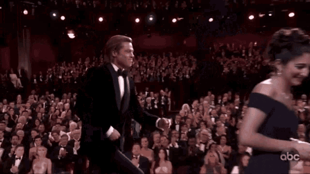 Brad Pitt Best Supporting Actor GIF - Brad Pitt Best Supporting Actor Winner GIFs