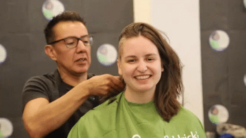 Headshave Haircut GIF - Headshave Haircut Girl Haircut GIFs