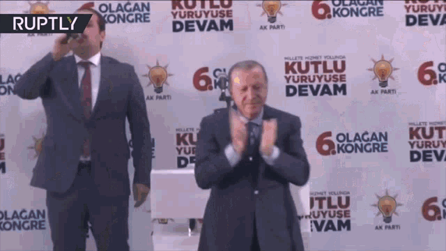 Hariri Hug Erdogan Hug GIF - Hariri Hug Erdogan Hug GIFs