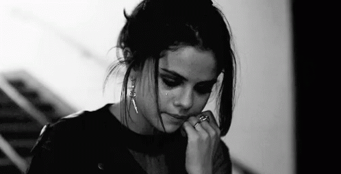 Selena Gomez Sad GIF - Selena Gomez Sad Hurt GIFs