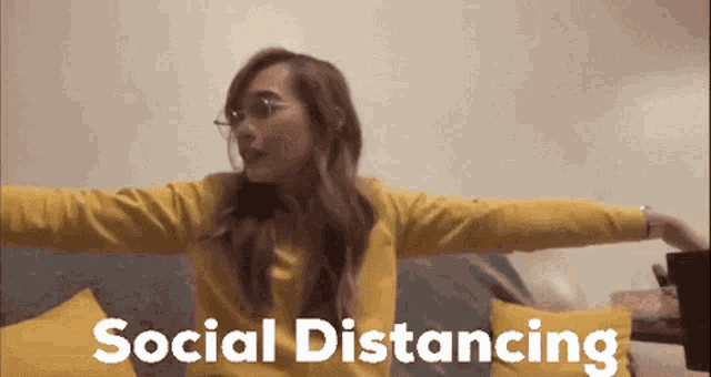 Agnes Agnes Reoma GIF - Agnes Agnes Reoma Agnes Social Distancing GIFs