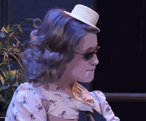 Adeline D Hermy Hermy GIF - Adeline D Hermy Hermy Comedie GIFs