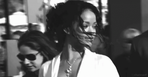 Riri GIF - Rihanna Riri Beautiful GIFs
