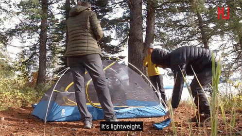 Its Lightweight Keegan Michael Key GIF - Its Lightweight Keegan Michael Key Assembling Tent GIFs