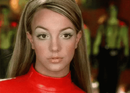 Britneyspears Eucomisso Tonemai GIF - Britney Spears What Do I Have To Do With That I Dont Care GIFs