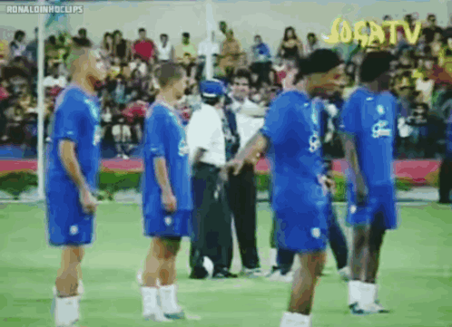 Ronaldinho Dancing GIF - Ronaldinho Dancing Joga Bonito GIFs